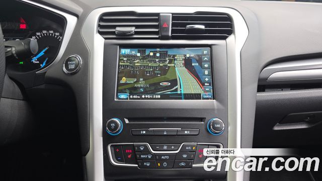 Ford Mondeo 2015 — photo 14
