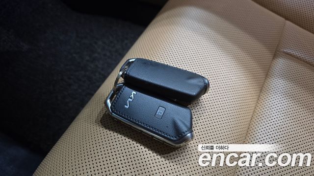 Kia K9 2022 — photo 23