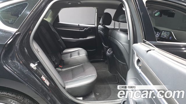 Hyundai Grandeur 2019 — photo 18