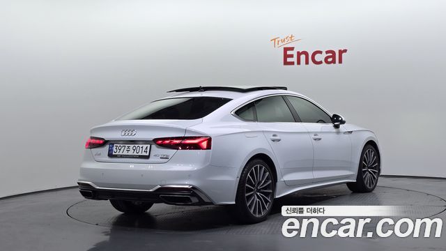 Audi A5 2023 — photo 2