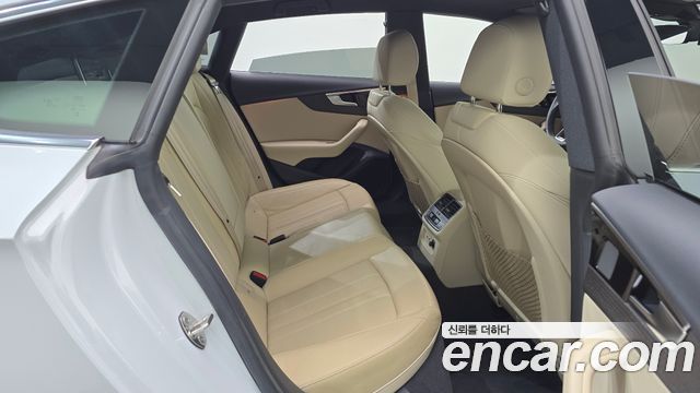 Audi A5 2023 — photo 17