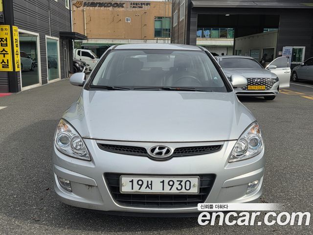 Hyundai i30 2008 — photo 1