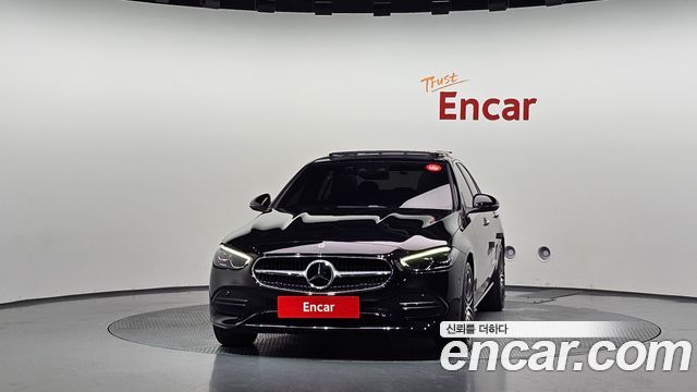 Mercedes-Benz C-Class 2023 — photo 3