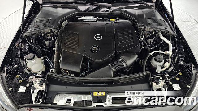 Mercedes-Benz C-Class 2023 — photo 6