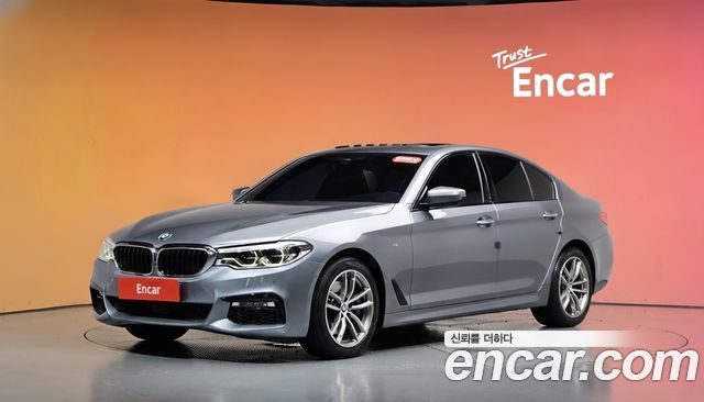 BMW 5-Series 2017 — photo 1