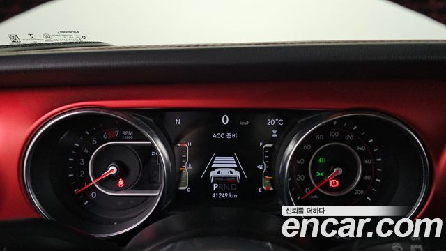 Jeep Wrangler 2021 — photo 8