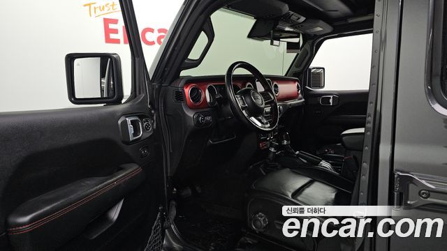 Jeep Wrangler 2021 — photo 10