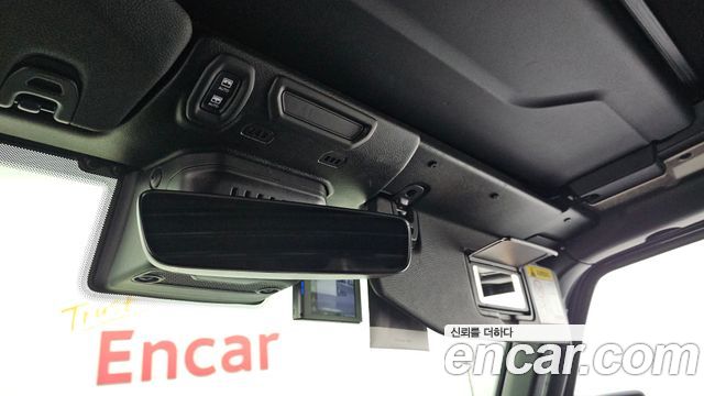 Jeep Wrangler 2021 — photo 19