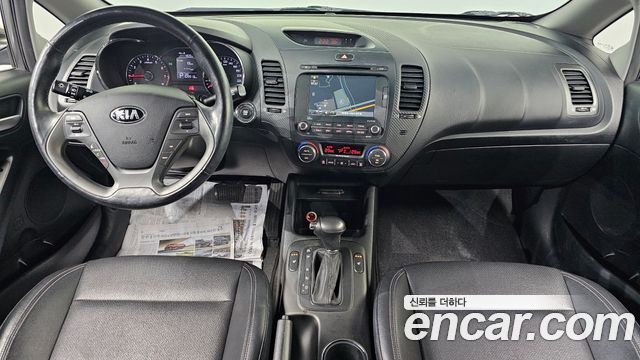 Kia K3 2013 — photo 10
