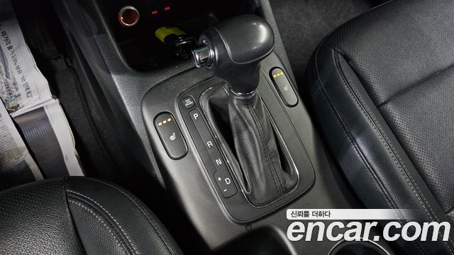 Kia K3 2013 — photo 12