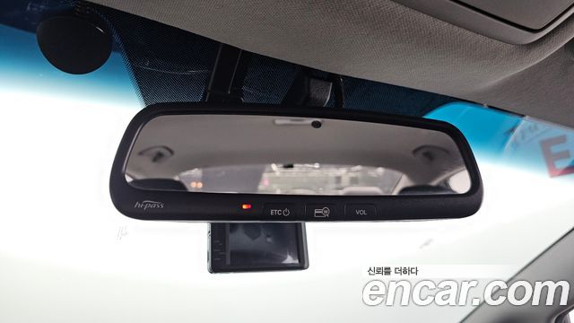 Kia K3 2013 — photo 24