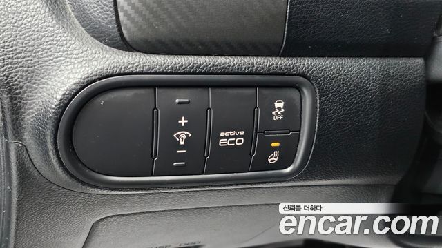 Kia K3 2013 — photo 25