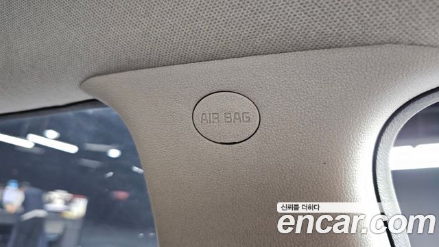 Kia K3 2013 — photo 28