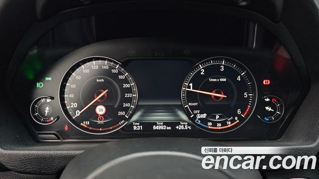 BMW Gran Turismo 2020 — photo 11