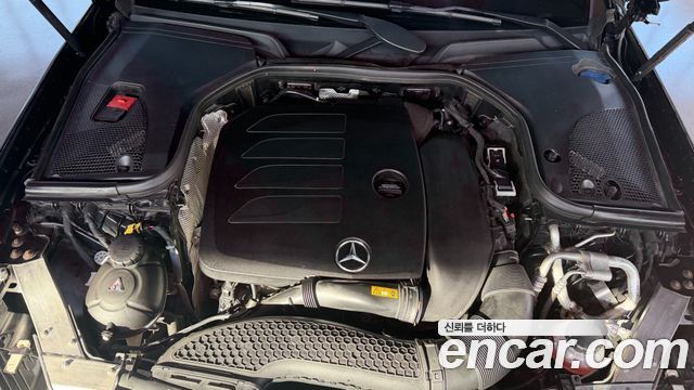 Mercedes-Benz E-Class 2022 — photo 6