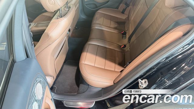 Mercedes-Benz E-Class 2022 — photo 19