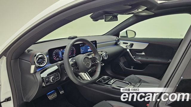Mercedes-Benz CLA-Class 2026 — photo 9
