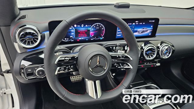 Mercedes-Benz CLA-Class 2026 — photo 13