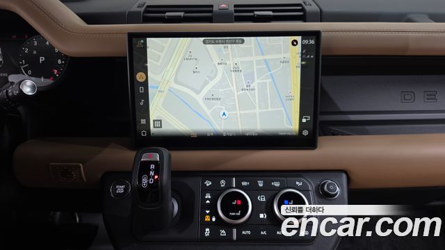 Land Rover Defender 2025 — photo 20