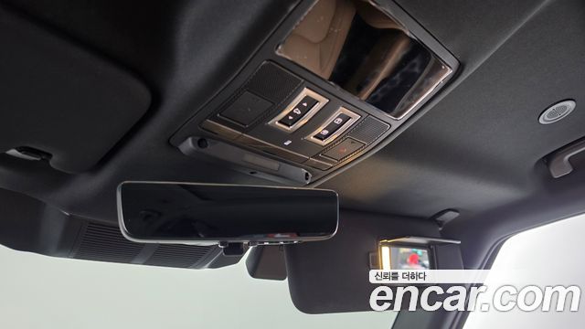 Land Rover Defender 2025 — photo 26