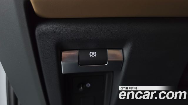 Land Rover Defender 2025 — photo 31