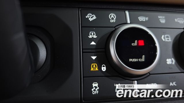 Land Rover Defender 2025 — photo 32