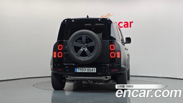 Land Rover Defender 2025 — photo 4