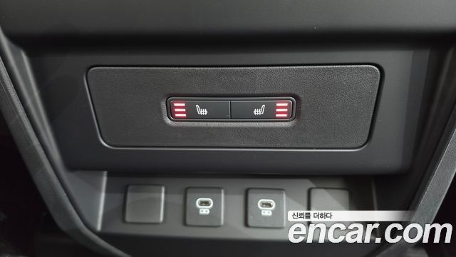 Land Rover Defender 2025 — photo 18
