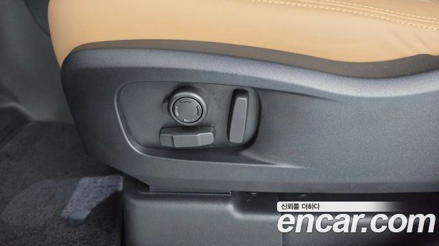 Land Rover Defender 2025 — photo 27