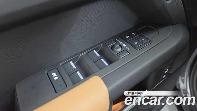 Land Rover Defender 2025 — photo 38