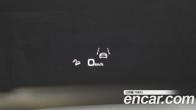 Audi e-tron 2023 — photo 17