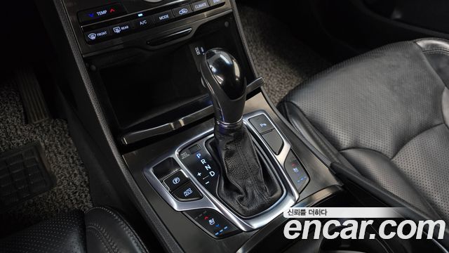Hyundai Grandeur 2016 — photo 9
