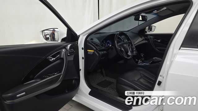 Hyundai Grandeur 2016 — photo 10