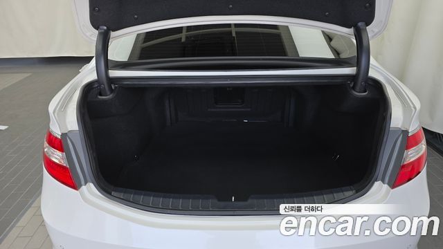 Hyundai Grandeur 2016 — photo 20