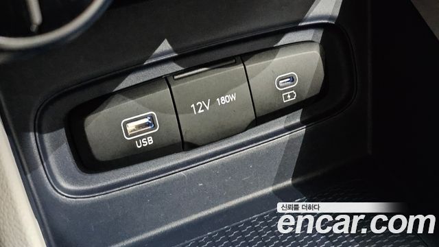 Hyundai Venue 2024 — photo 20