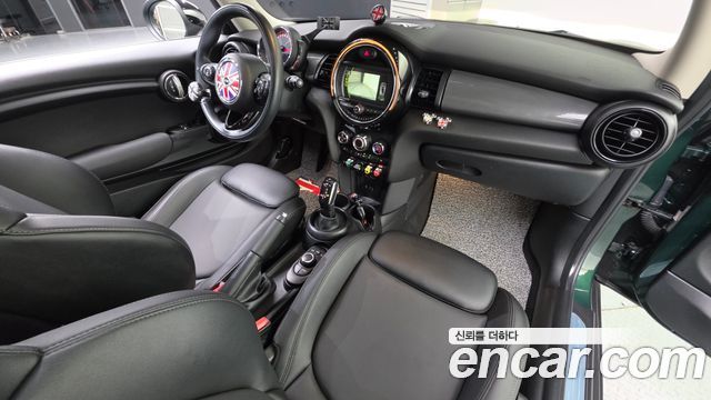 Mini Cooper 2018 — photo 10