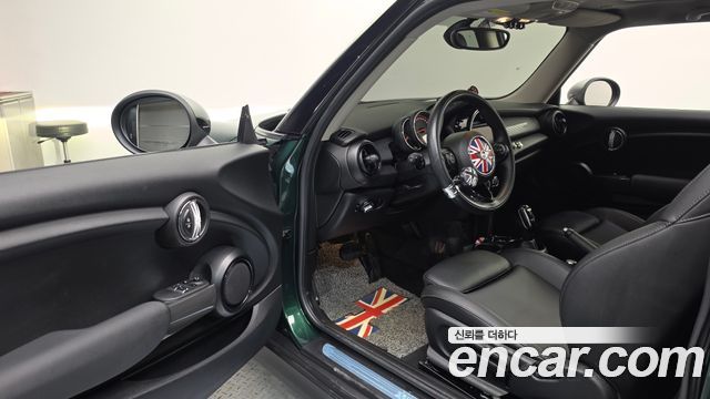 Mini Cooper 2018 — photo 13