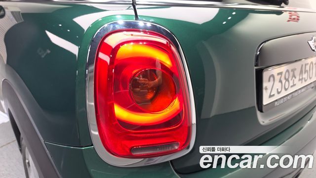 Mini Cooper 2018 — photo 9