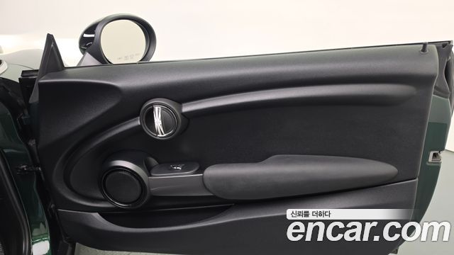 Mini Cooper 2018 — photo 14