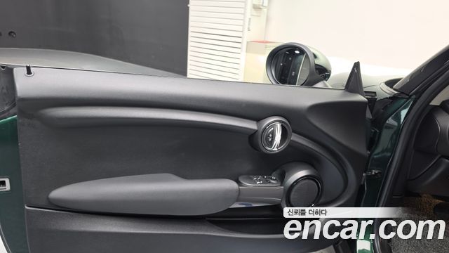 Mini Cooper 2018 — photo 15