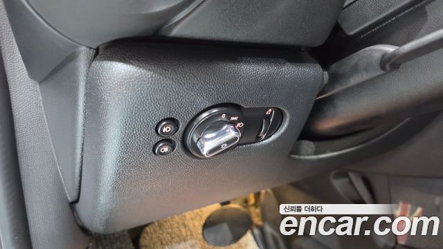 Mini Cooper 2018 — photo 28