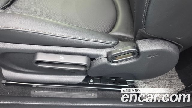 Mini Cooper 2018 — photo 31