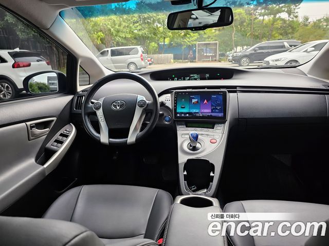 Toyota Prius 2012 — photo 7