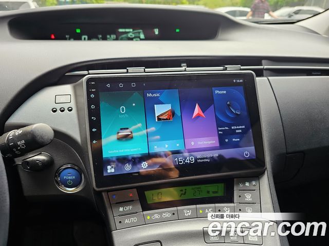 Toyota Prius 2012 — photo 15