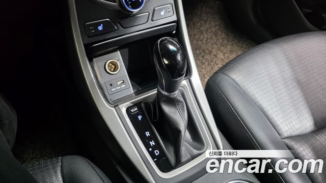 Hyundai AVANTE 2014 — photo 9