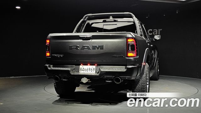 Dodge Ram Pick Up 2021 — photo 4