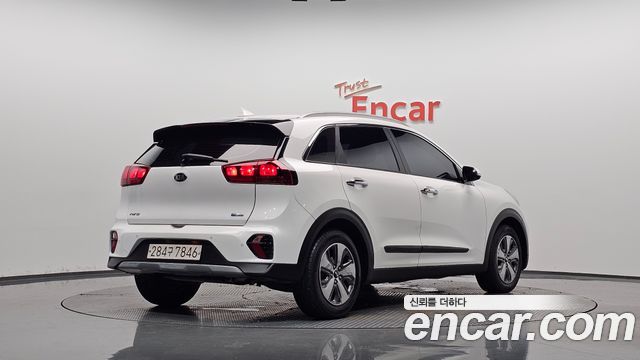 Kia Niro 2020 — photo 2