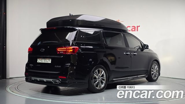 Kia Canival 2020 — photo 2
