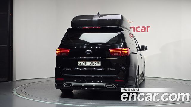 Kia Canival 2020 — photo 4