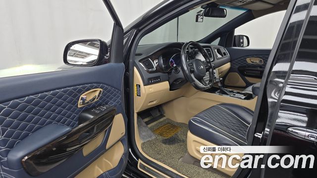 Kia Canival 2020 — photo 10